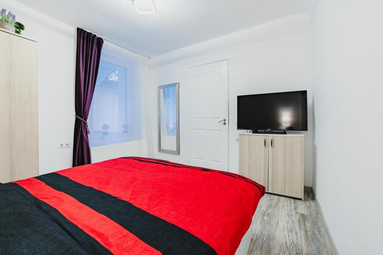 Studio Central Poarta Schei Braszów Zewnętrze zdjęcie