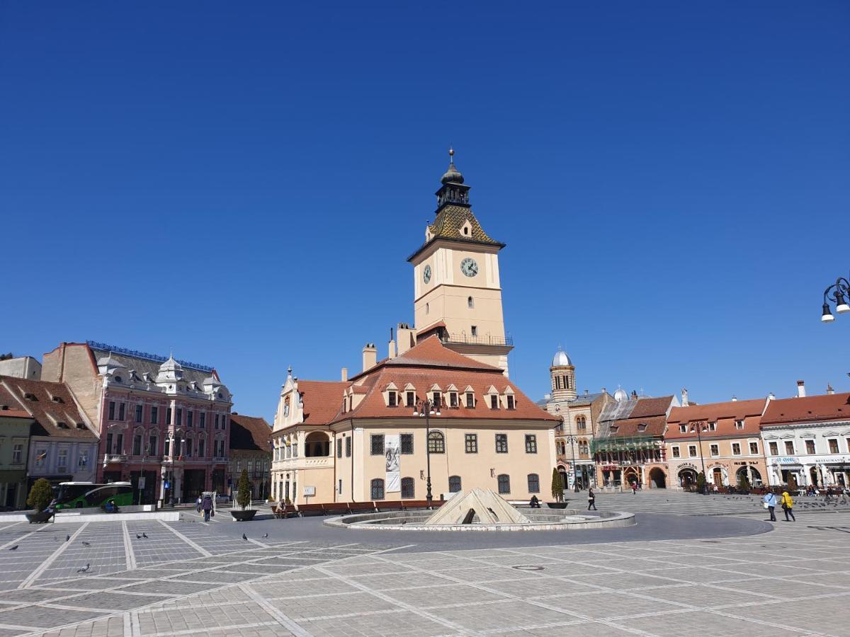 Studio Central Poarta Schei Braszów Zewnętrze zdjęcie